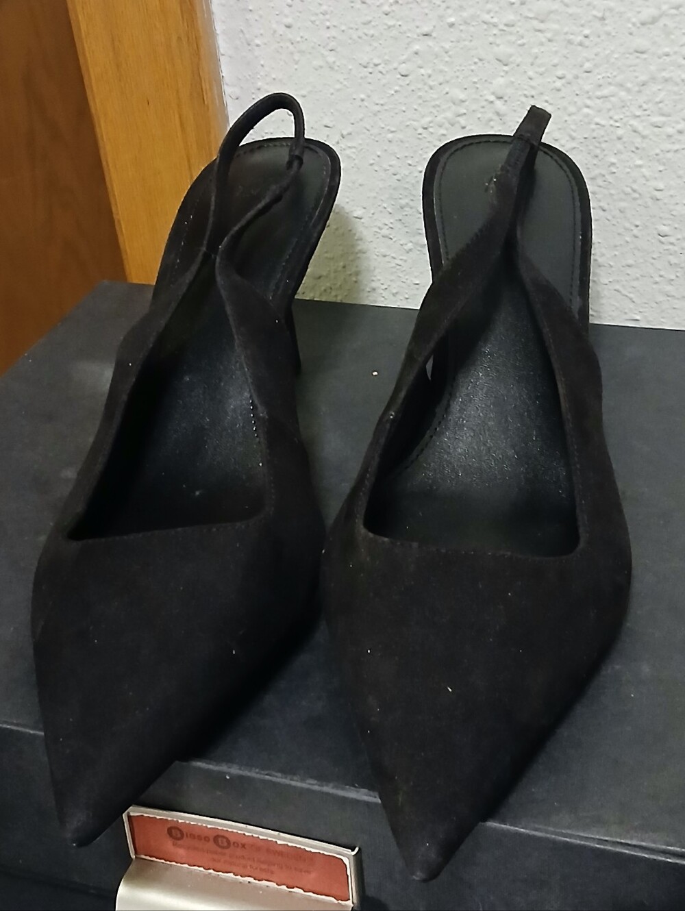 H&M Black Suede Pointed Toe Slingback Kitten Heels Size 10